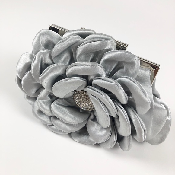 Silver Satin Crystal Flower Frame Evening Clutch - Picture 4 of 8